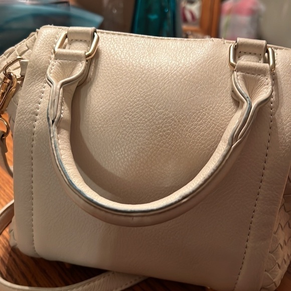 𝅺MADISON WEST PURSE - Picture 2 of 9